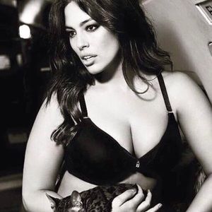 Ashley Graham Bra size 38 DDD in black. New without tags.